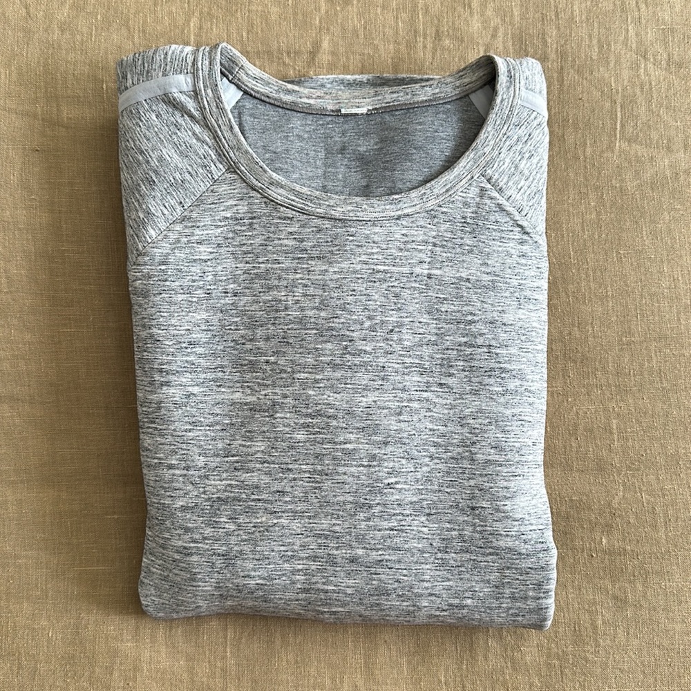 Lululemon Long Sleeve Tech Crew Neck